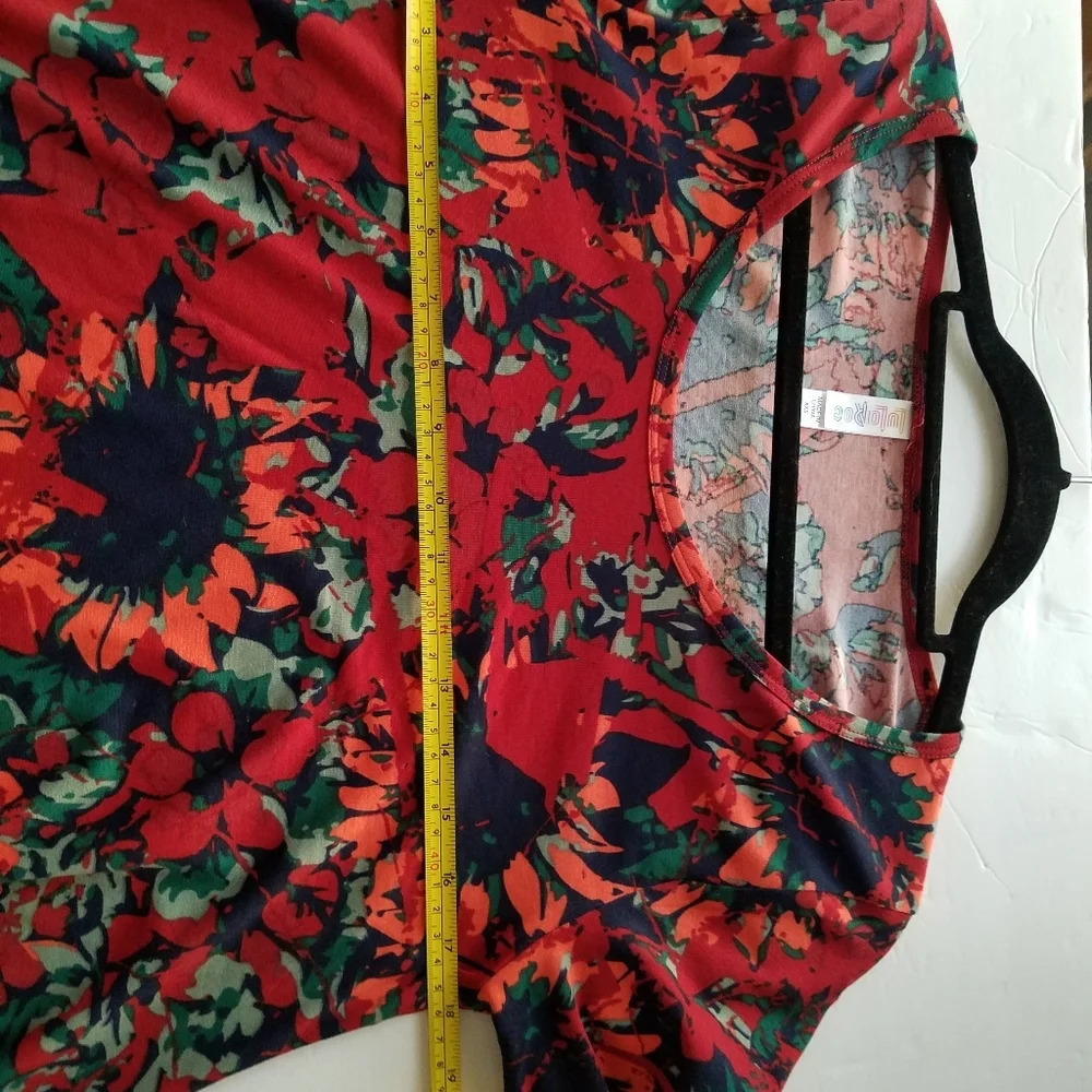 NWOT  LULAROE Tunic tshirt  floral print Size XXS - Picture 5 of 9